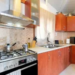 Victoria's House * Gaios