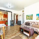 Victoria's House